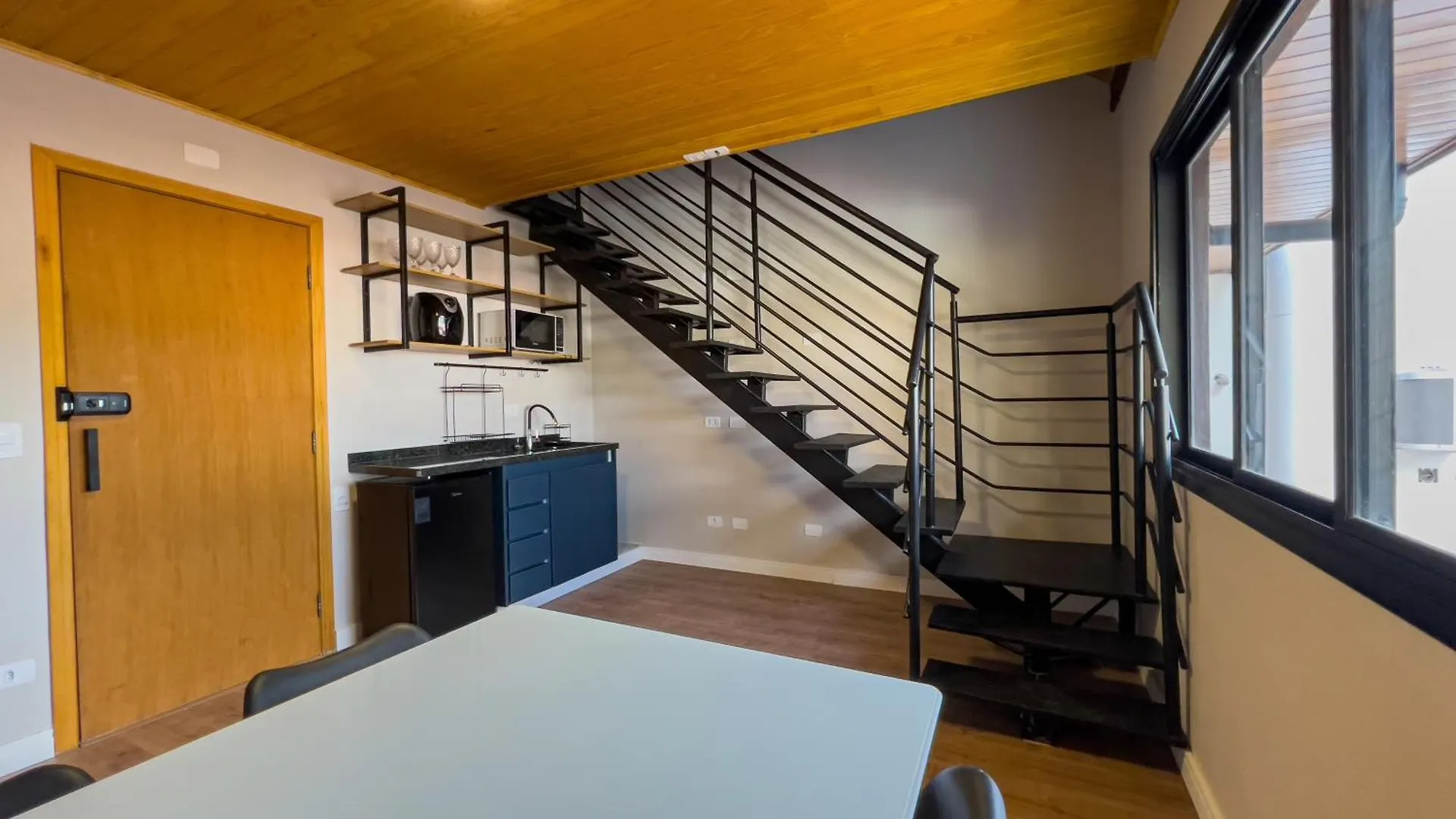 Apartamento Parador Campos Do Jordao Em Vila Capivari Brasil
